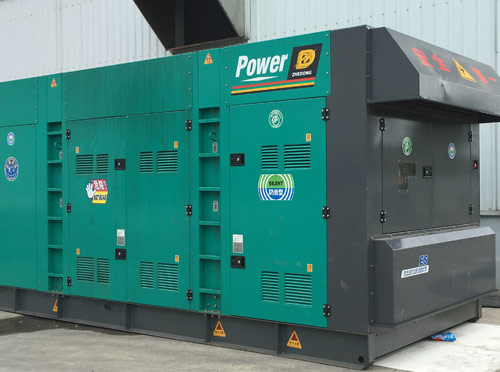 西充升级发电机组的过程中需要注意哪些安全事项？